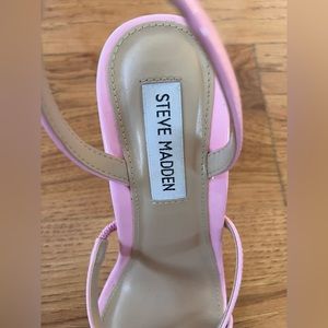 Steve Madden light pink patent heals